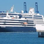 World Traveller im Kreuzfahrthafen Las Palmas an der Muelle Santa Catalina