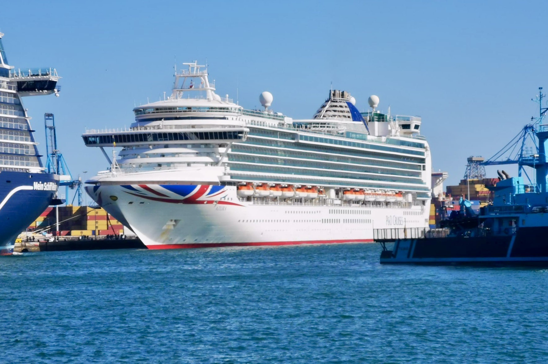 Anlegestelle "Azura" im Hafen von Las Palmas de Gran Canaria