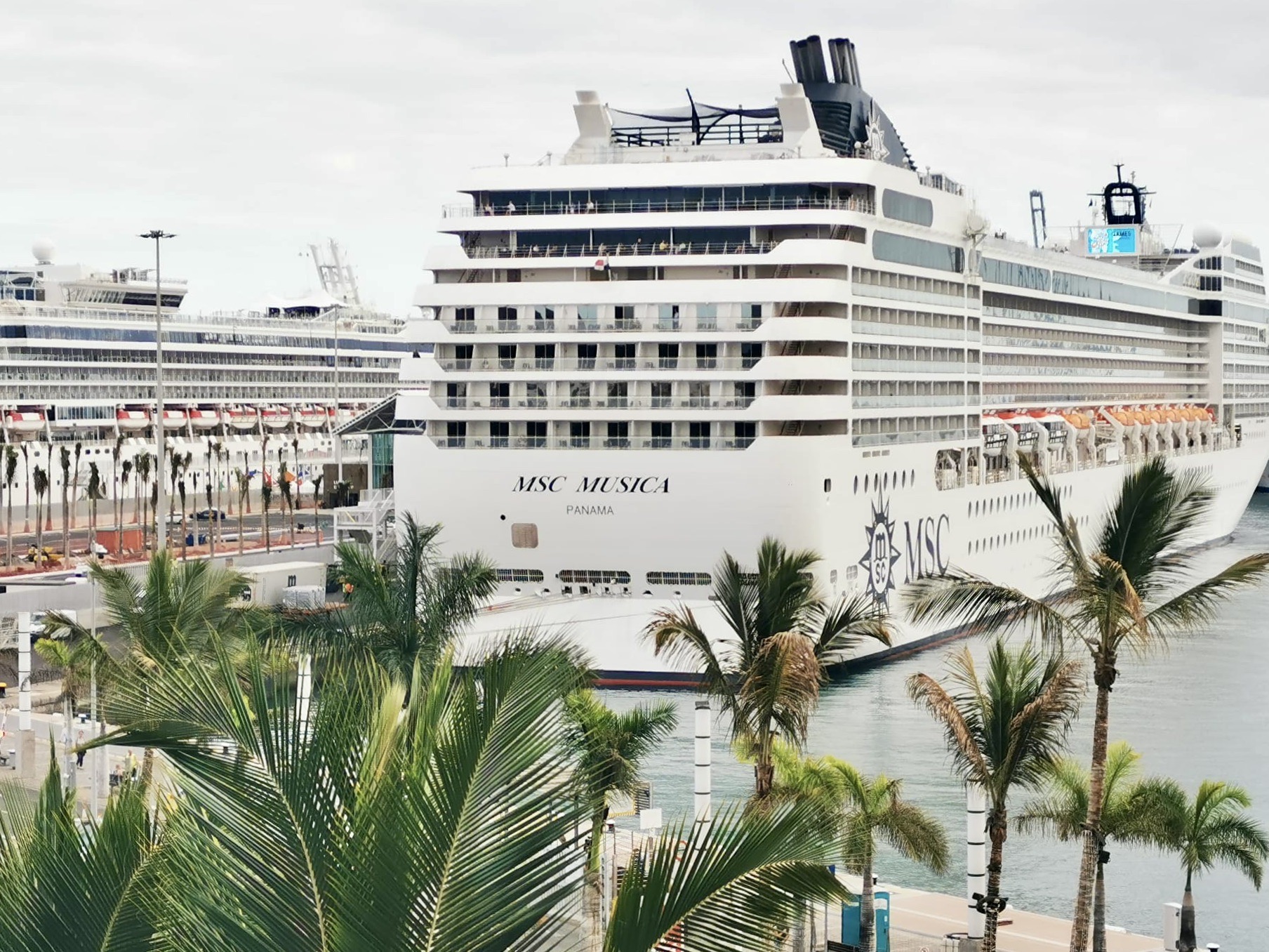 Anlegestelle "MSC MUSICA" im Hafen von Las Palmas de Gran Canaria