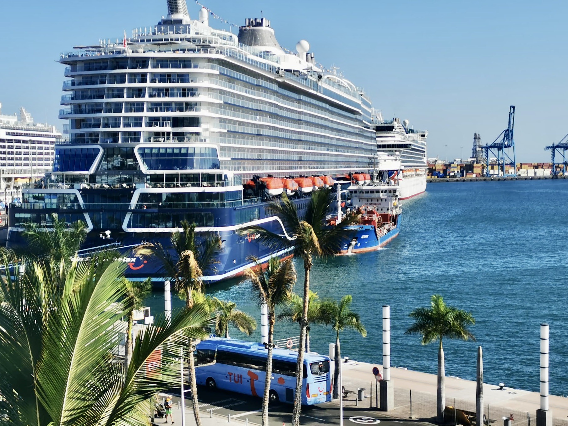Anlegestelle "Mein Schiff Relax" im Hafen von Las Palmas de Gran Canaria